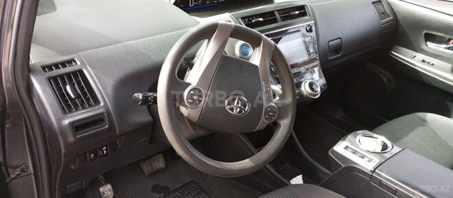 Toyota Prius V 2015, 293,800 km - 1.8 l - Bakı