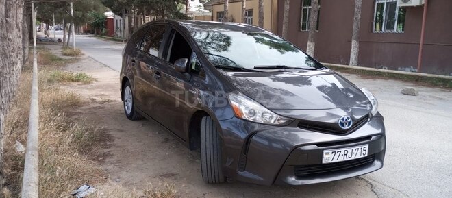 Toyota Prius V 2015, 293,800 km - 1.8 l - Bakı