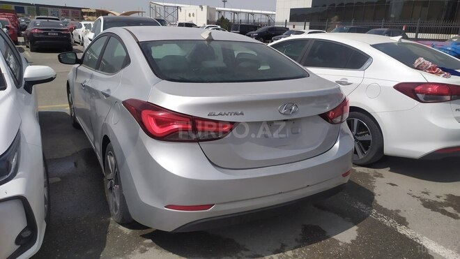 Hyundai Elantra 2015, 131,966 km - 1.8 l - Bakı