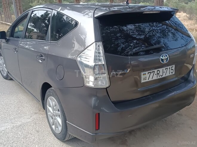 Toyota Prius V 2015, 293,800 km - 1.8 l - Bakı