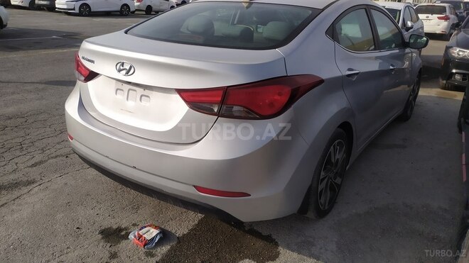 Hyundai Elantra 2015, 131,966 km - 1.8 l - Bakı