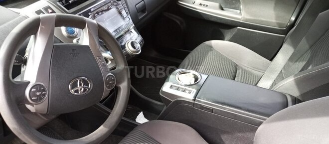 Toyota Prius V 2015, 293,800 km - 1.8 l - Bakı