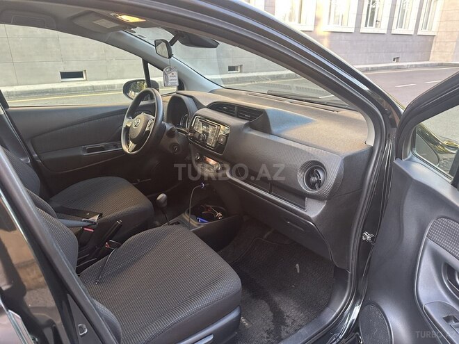 Toyota Vitz 2017, 39,500 km - 1.5 l - Bakı