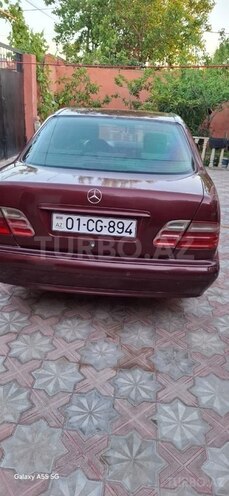 Mercedes E 240 1999, 350,000 km - 2.4 л - Bakı