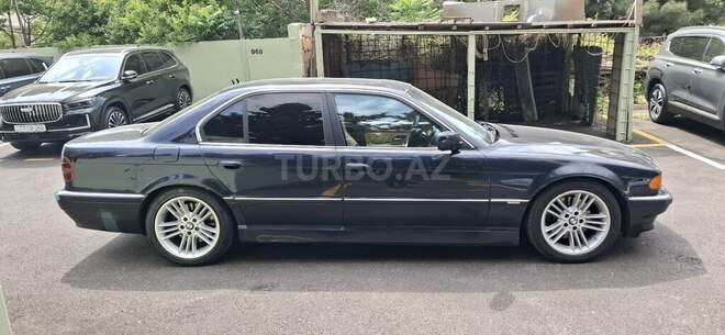 BMW 740 2001, 240,000 km - 3.9 l - Bakı