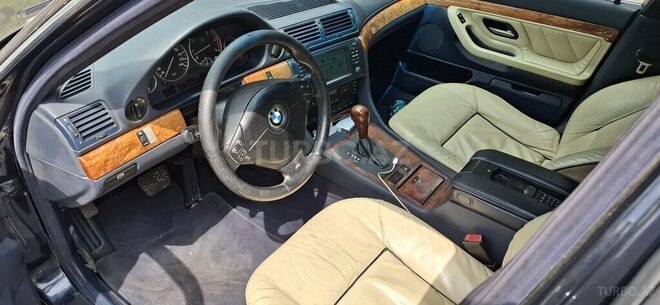 BMW 740 2001, 240,000 km - 3.9 l - Bakı