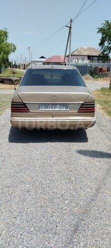 Mercedes E 200 d 1990, 255,000 km - 2.0 л - Bakı