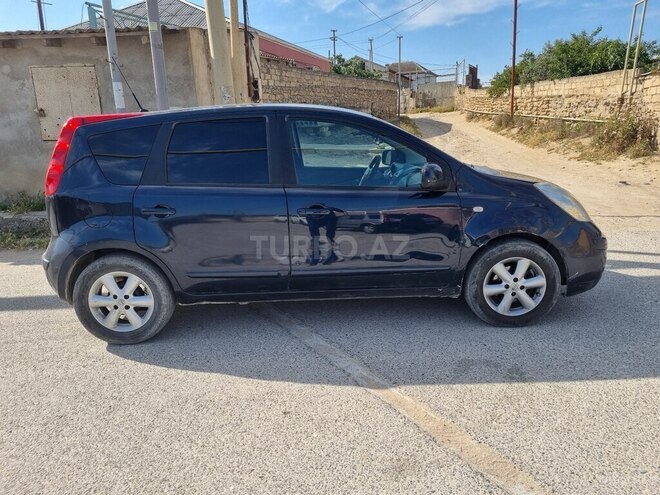 Nissan Note-2