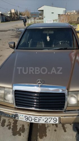 Mercedes E 200 d 1990, 255,000 km - 2.0 л - Bakı