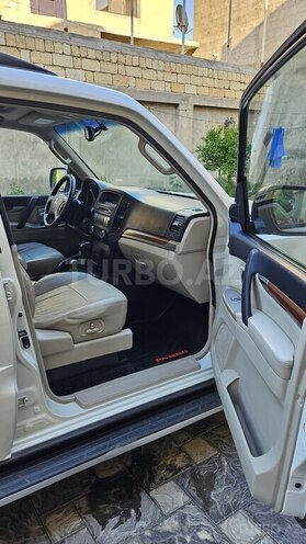 Mitsubishi Pajero 2008, 192,000 km - 3.0 l - Bakı