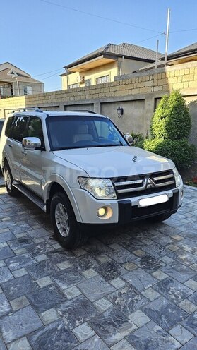 Mitsubishi Pajero 2008, 192,000 km - 3.0 l - Bakı