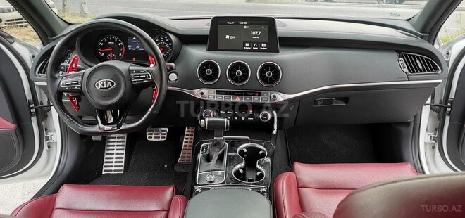 Kia Stinger-17