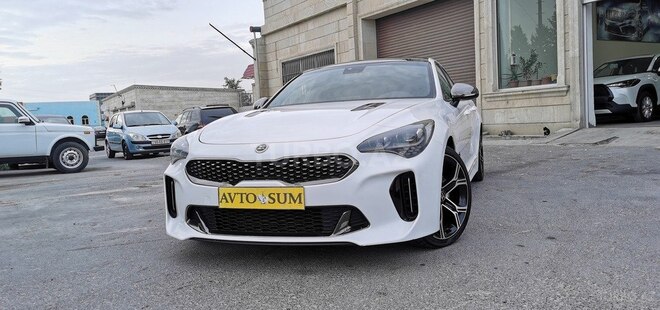 Kia Stinger-1