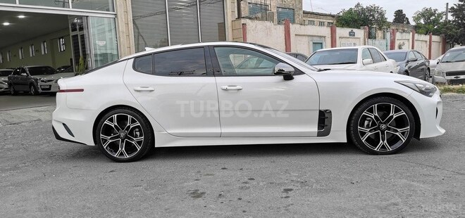 Kia Stinger-7