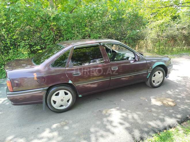 Opel Vectra 1994, 445,421 km - 1.7 l - Zaqatala