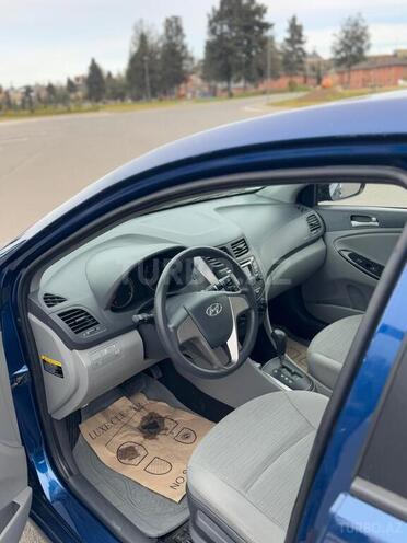 Hyundai Accent 2015, 85,000 km - 1.6 л - Bakı