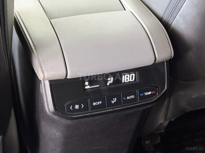 Toyota Highlander-11