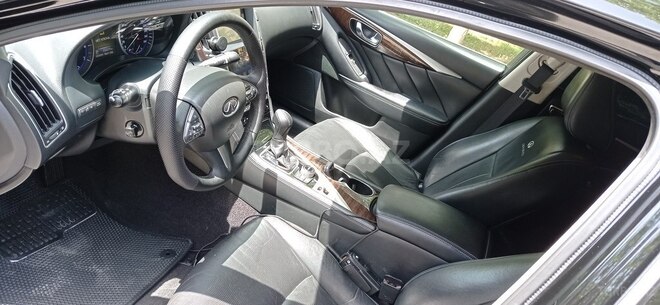 Infiniti Q50 2014, 215,000 km - 2.1 л - Bakı