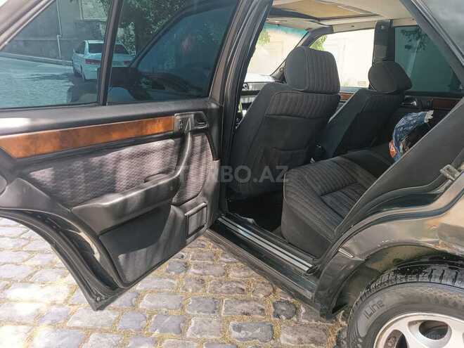 Mercedes E 220 1993, 388,000 km - 2.2 л - Bakı