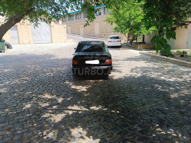 Mercedes E 220 1993, 388,000 km - 2.2 л - Bakı
