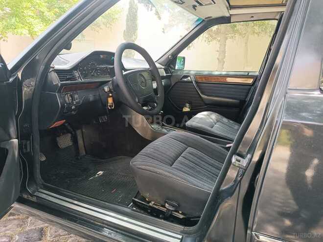 Mercedes E 220 1993, 388,000 km - 2.2 л - Bakı