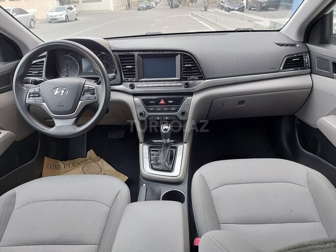 Hyundai Elantra 2016, 130,000 km - 2.0 l - Bakı