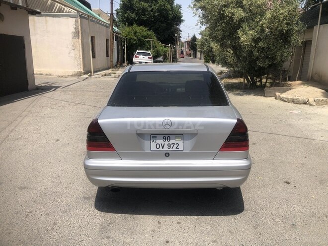 Mercedes C 240 2000, 380,000 km - 2.4 l - Bakı