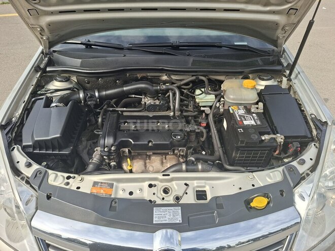 Opel Astra 2009, 211,000 km - 1.4 l - Gəncə