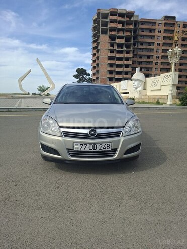 Opel Astra 2009, 211,000 km - 1.4 l - Gəncə