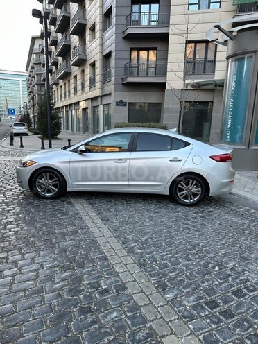 Hyundai Elantra 2018, 26,888 km - 2.0 l - Bakı