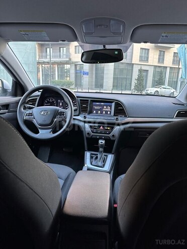 Hyundai Elantra 2018, 26,888 km - 2.0 l - Bakı