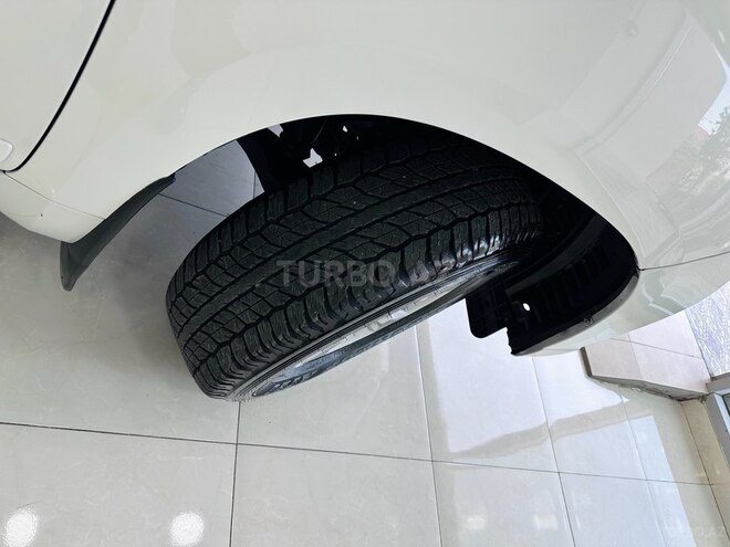 Toyota Land Cruiser Prado-4