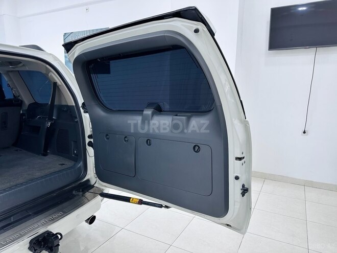 Toyota Land Cruiser Prado-14