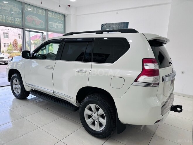 Toyota Land Cruiser Prado-22