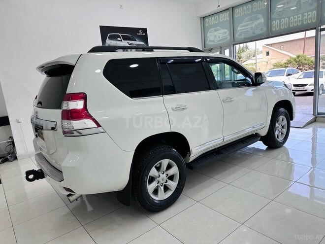 Toyota Land Cruiser Prado-23