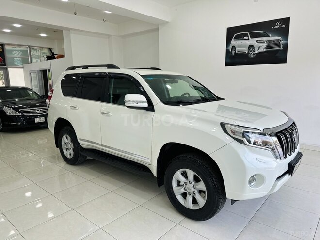 Toyota Land Cruiser Prado-27