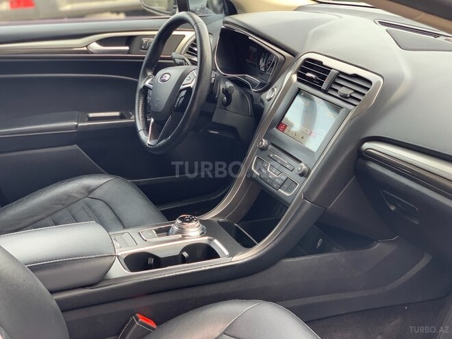 Ford Fusion (North America)-8