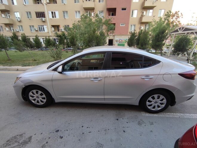 Hyundai Elantra 2019, 83,000 km - 2.0 l - Bakı