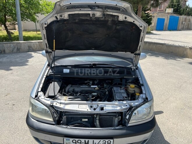 Opel Zafira 2001, 303,000 km - 2.2 l - Bakı