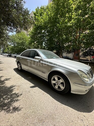 Mercedes E 270 2003, 553,000 km - 2.7 l - Bakı