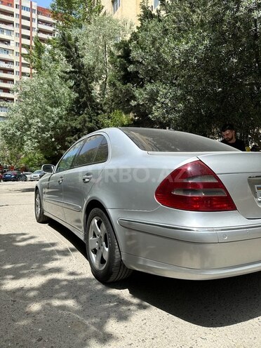 Mercedes E 270 2003, 553,000 km - 2.7 l - Bakı