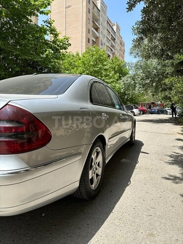 Mercedes E 270 2003, 553,000 km - 2.7 l - Bakı