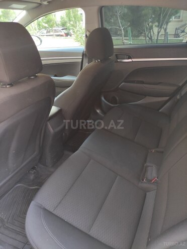 Hyundai Elantra 2019, 83,000 km - 2.0 l - Bakı