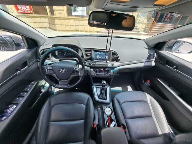 Hyundai Avante 2017, 170,000 km - 1.6 l - Bakı