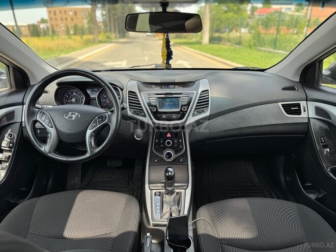 Hyundai Elantra 2015, 105,000 km - 1.8 л - Goranboy