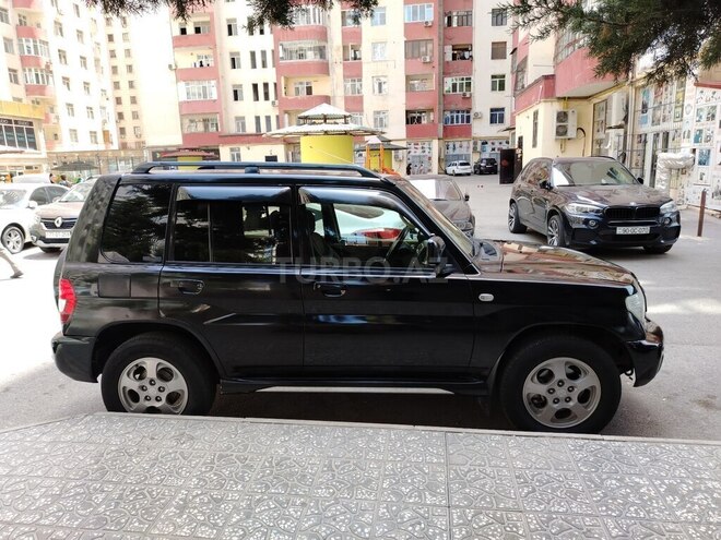 Mitsubishi Pajero io 2003, 318,000 km - 2.0 л - Bakı