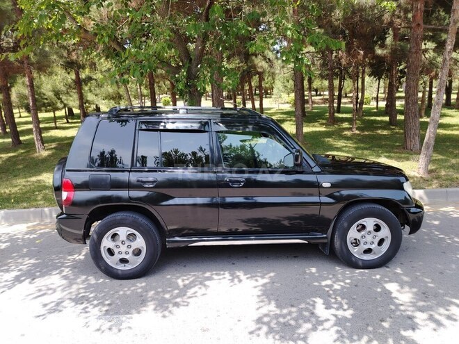 Mitsubishi Pajero io 2003, 318,000 km - 2.0 л - Bakı