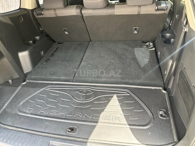 Toyota Highlander-11