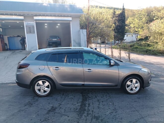 Renault Megane 2010, 331,000 km - 1.5 l - Şəki