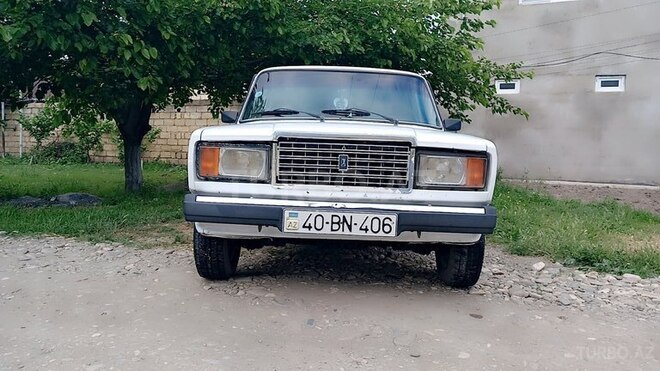 LADA (VAZ) 2107 2003, 80,000 km - 1.6 l - Quba